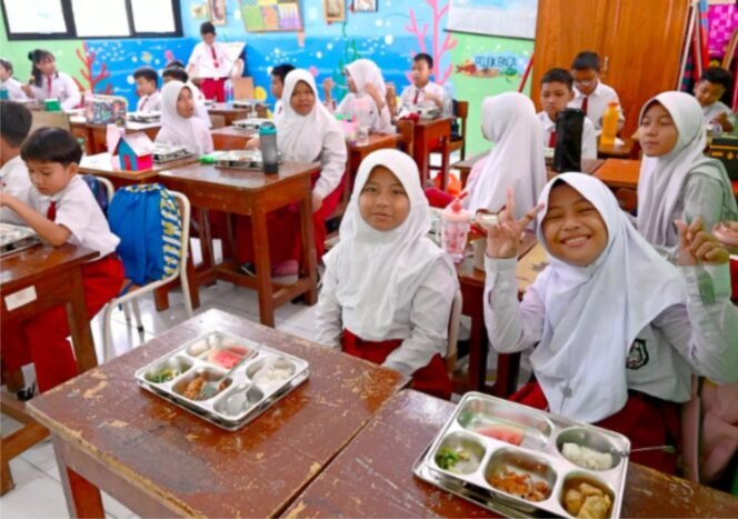 
					Pemerintah Konsisten Hadir Jamin MBG Higienis dan Bergizi