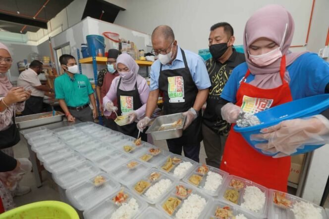 
					Pemerintah Pastikan Bahan Baku MBG Terjaga Aman dan Berkualitas
