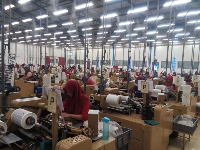 
					Pemerintah Tingkatkan Perlindungan Hak Pekerja dengan Penghapusan Outsourcing