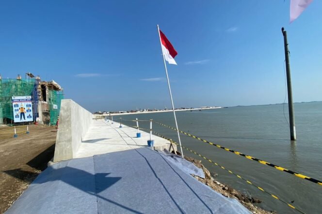 
					Pembangunan Tanggul Laut Raksasa Undang Minat Investor Luar Negeri