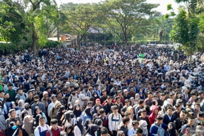 
					Pemerintah Perkuat Kemitraan Dunia Usaha untuk Lindungi Pekerja
