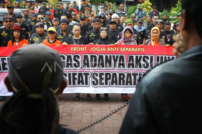 
					Menolak Keras 1 Juli HUT OPM, Masyarakat Ingin Jaga Persatuan NKRI