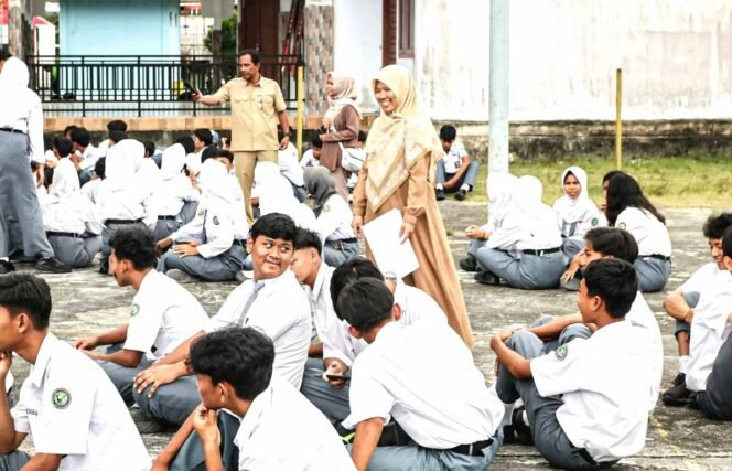 
					Pemerintah Jadwalkan Sekolah Rakyat Beroperasi Pada Juli 2025