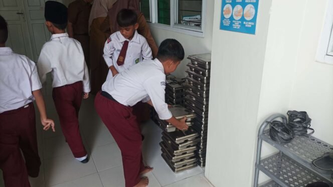 
					Dunia Internasional Apresiasi Program Makan Bergizi Gratis Indonesia