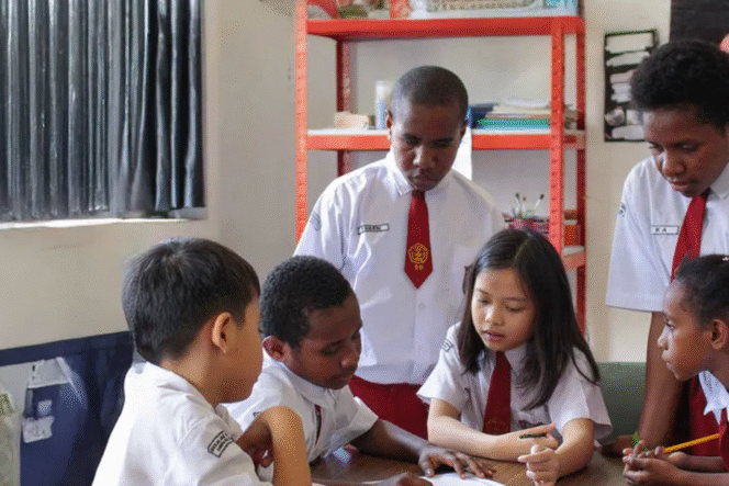 
					Sekolah Rakyat Hadir di Papua, Harapan Baru Atasi Kemiskinan lewat Pendidikan Berasrama