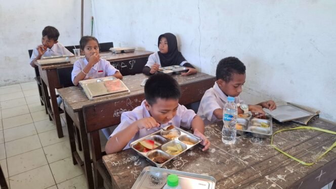 
					Program MBG Solusi Pemenuhan Gizi Anak dan Investasi Masa Depan Bangsa
