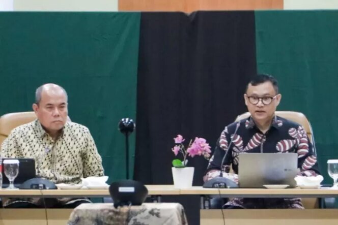 
					Pemerintah Evaluasi Penerima Bansos, Pastikan Tak Disalahgunakan untuk Judi Daring