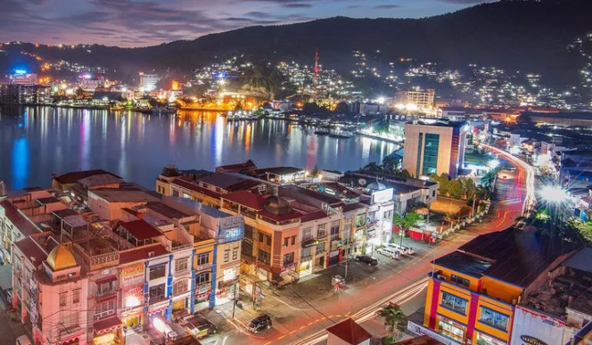 
					Papua Aman dan Maju melalui Pembangunan Inklusif Berkelanjutan yang Mengedepankan Persatuan