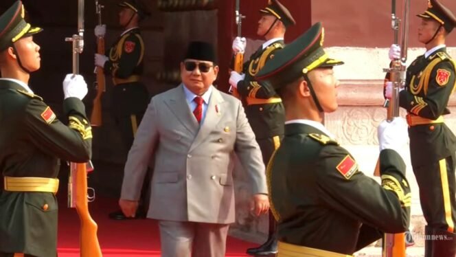 
					Satu Tahun Pemerintahan Prabowo-Gibran: Stabilitas Terjaga, Kemandirian Pertahanan Diperkuat, dan Demokrasi Tetap Terbuka