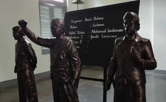 Semangat Hari Sumpah Pemuda: Pemerintahan Prabowo-Gibran Berkomitmen Tingkatkan Kualitas SDM Generasi Muda