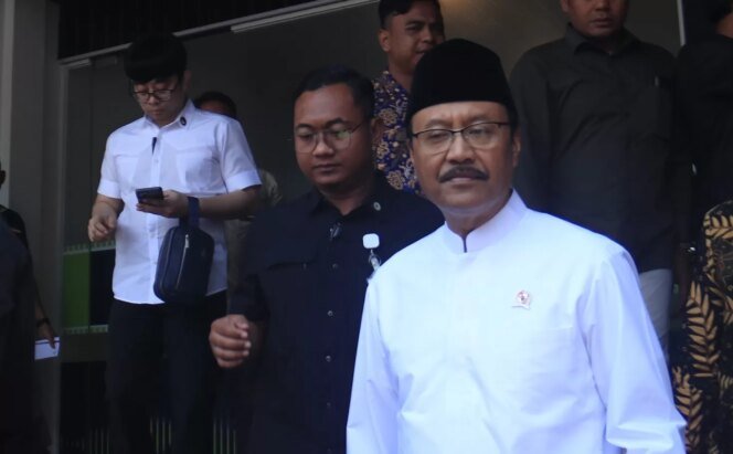 
					1 Tahun Prabowo-Gibran Dorong Pencairan Anggaran Bansos untuk Perlindungan Sosial di Tengah Tantangan Ekonomi
