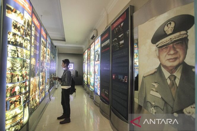 
					Generasi Muda Apresiasi Penganugerahan Gelar Pahlawan Nasional untuk Soeharto: Momentum Belajar Menghargai Pemimpin Bangsa