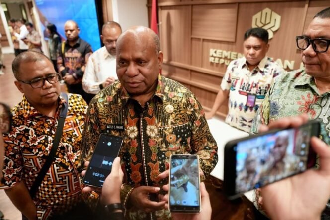 
					Pemerintah Siapkan 14.882 Unit Rumah untuk MBR di Papua