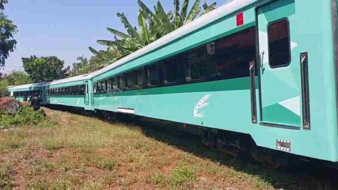 
					Kereta Petani dan Perluasan Lapangan Kerja,  Bukti Kebijakan Pemerintah Pro-Rakyat
