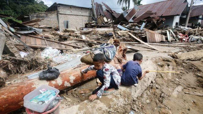 
					Presiden Prabowo Tegaskan Indonesia Mampu Tangani Bencana Sumatra, Tolak Bantuan Asing