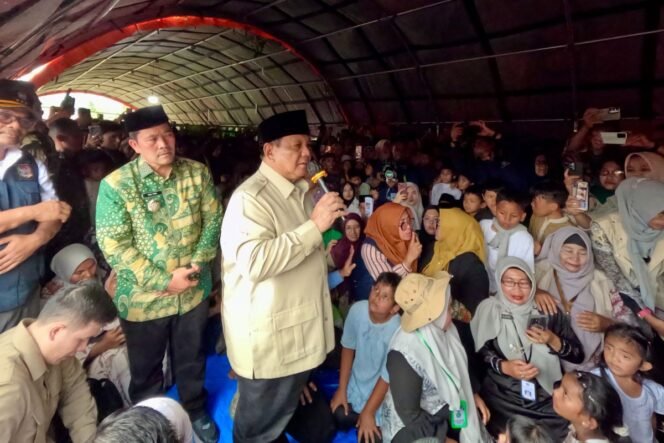 
					Turun Langsung ke Lokasi Bencana Sumatera, Presiden Prabowo Tegaskan Negara Hadir untuk Rakyat