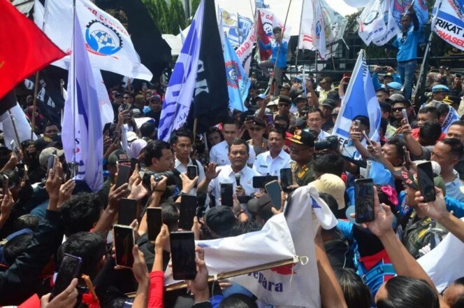 
					Pemerintah Siapkan UMP 2026 Berimbang, Lindungi Buruh dan Jaga Iklim Usaha