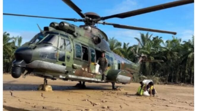 
					Pemerintah Terus Kirim Bantuan Logistik via Helikopter untuk Warga Terdampak Banjir Sumatra