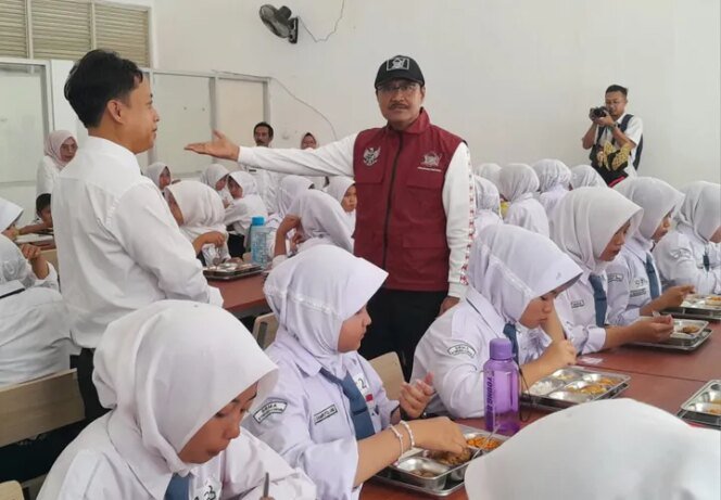 
					Sekolah Rakyat Diperkuat, Pemerintah Berkomitmen Buka Akses Pendidikan Secara Merata