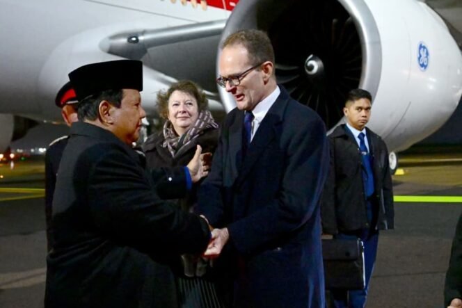 
					Kunjungan Presiden Prabowo ke Inggris Tegaskan Arah Diplomasi Global