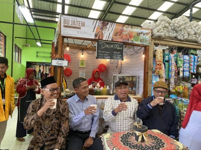 
					UMKM Jadi Tulang Punggung Ekonomi Nasional, Sertifikasi Tingkatkan Daya Saing Pelaku Usaha