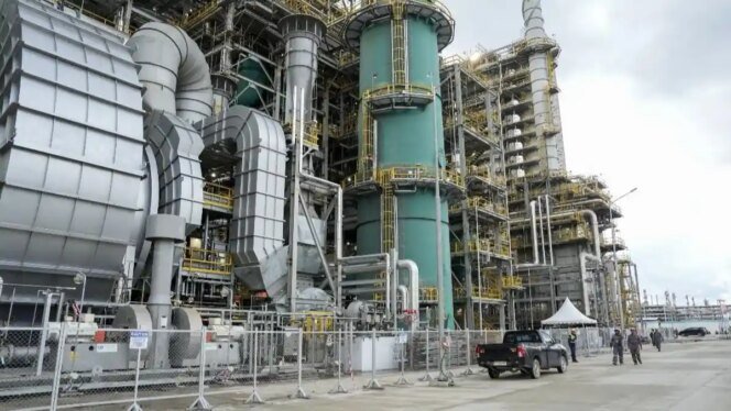 
					Groundbreaking Hilirisasi: Titik Balik Transformasi Ekonomi Indonesia