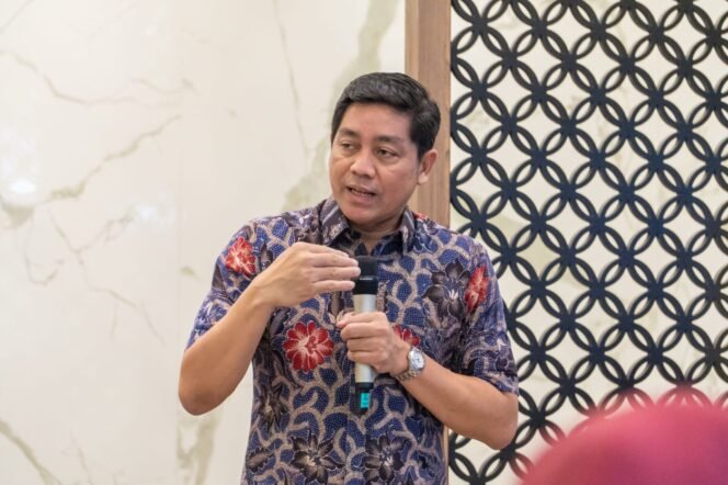 
					Pemerintah Perkuat Fondasi Ekonomi untuk Menciptakan Lapangan Pekerjaan