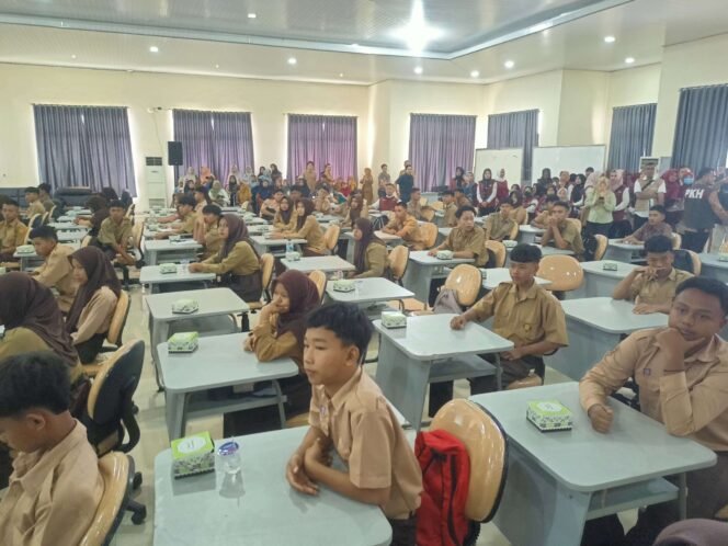 
					Masyarakat Sambut Antusias Kehadiran Sekolah Rakyat, Bukti Pendidikan Jadi Prioritas Utama Negara
