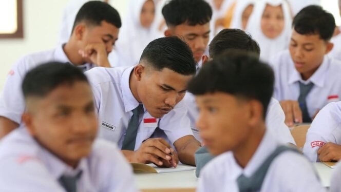 
					Kuota 30 Ribu Siswa dan Perluasan Akses Pendidikan melalui Sekolah Rakyat