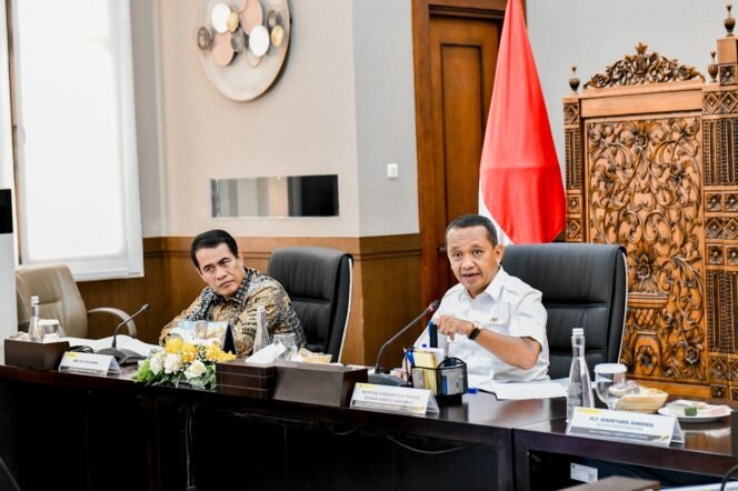 
					Pemerintah Percepat Program Energi Terbarukan di Papua