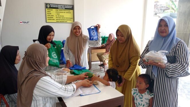 
					BGN Ajak Publik Aktif Awasi Program MBG melalui Lapor 127