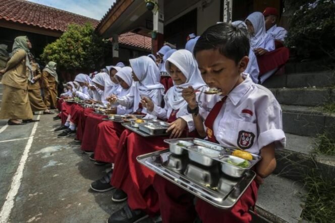 
					Tata Kelola Transparan dan Profesional Jadi Kunci Keberhasilan Program Makan Bergizi Gratis