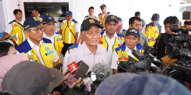 
					Pemerintah Buka Tol Gratis dan Diskon Transportasi Lebaran 2026, Siap Antar Pemudik Pulang