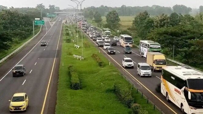 
					Tol Fungsional Trans Jawa dan Trans Sumatra Digunakan Gratis Saat Lebaran