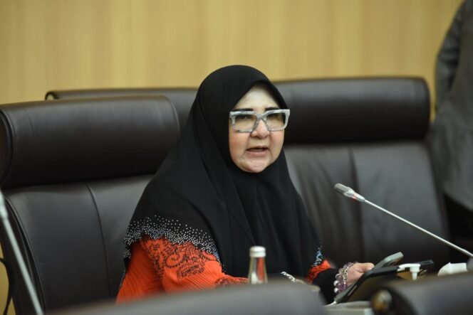 
					Hilirisasi dan Perluasan Lapangan Kerja bagi Masyarakat