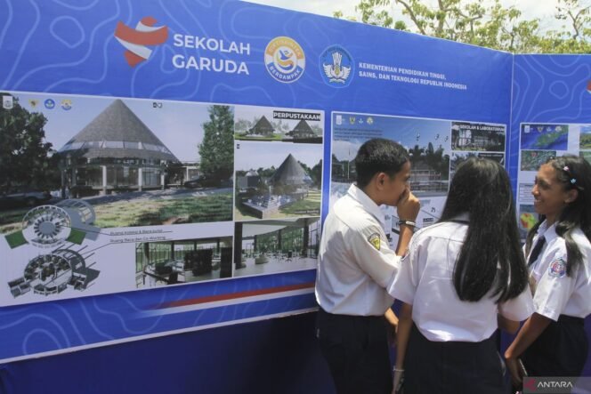 
					Meritokrasi Pendidikan melalui Sekolah Garuda
 
