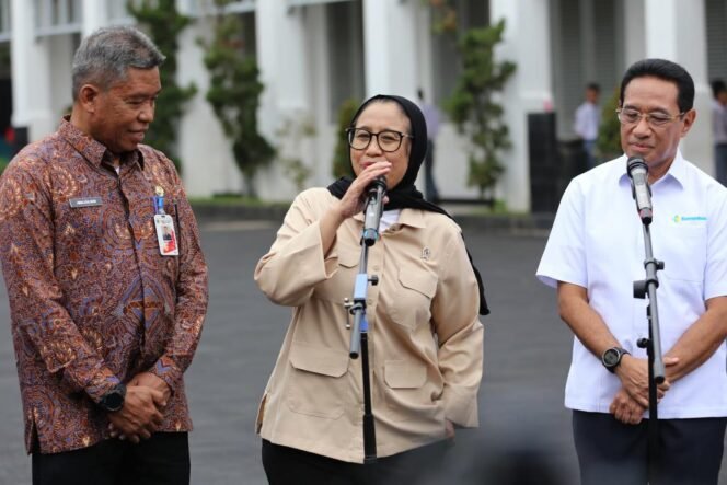 
					Pemerintah Siapkan Tim Optimalisasi MBG Fokus ke Anak Kurang Gizi