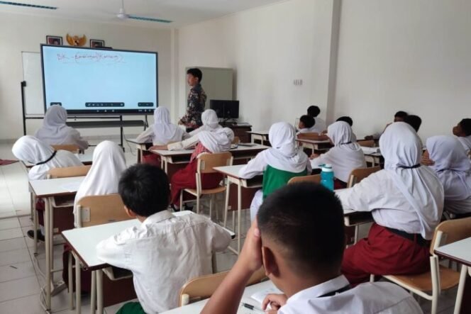 
					Sekolah Rakyat Diperkuat untuk Pendidikan Bermutu dan Perlindungan Anak