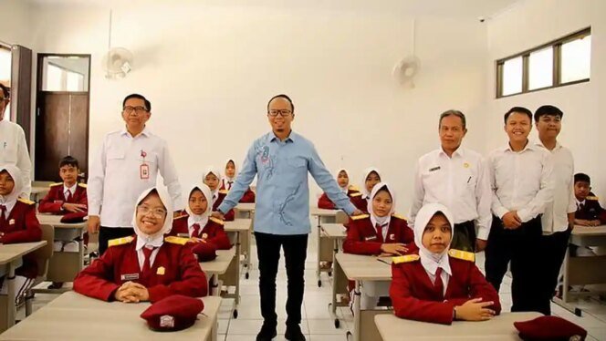 
					Penambahan Sekolah Rakyat dan Perluasan Akses Pendidikan