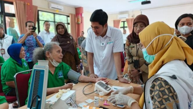 
					CKG Perkuat Kesehatan Berkualitas Lansia, Hidup Lebih Sehat dan Produktif