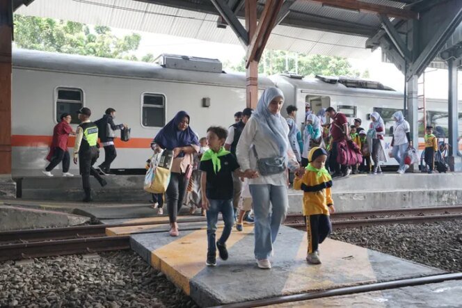 
					Pemerintah Perkuat Daya Beli melalui Stimulus Transportasi Libur Sekolah