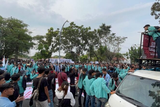
					Aspirasi dalam Demo Diakomodasi, Pemerintah Perkuat Perbaikan Ekonomi