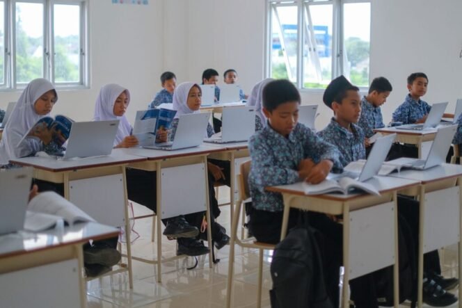 
					Presiden Prabowo Janji Sekolah Rakyat Jadi Ruang Aman untuk Raih Mimpi