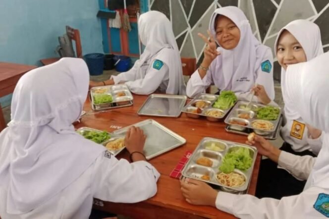 
					Efisiensi dan Akuntabilitas Kunci Keberlanjutan Program MBG