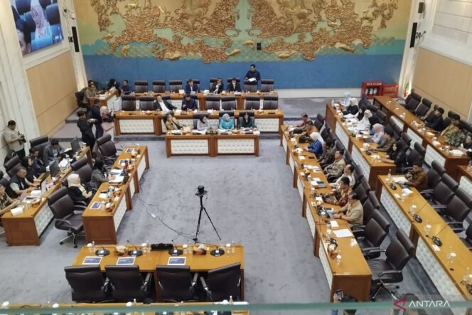 
					Pemerintah Perkuat Pembangunan Kependudukan, Dukung Upaya Cegah Pengangguran dan PHK
