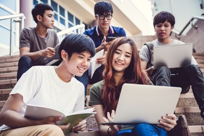 
					Mahasiswa, Demokrasi Digital, dan Tantangan Menjaga Nalar Publik
