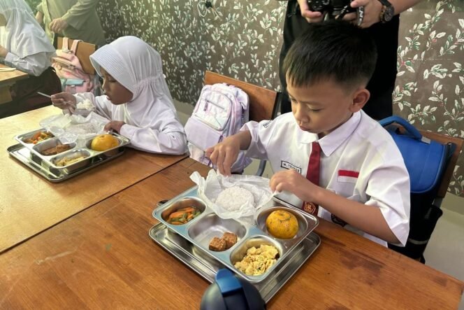 
					Mengawal Reformasi MBG agar Manfaat Gizi Tepat Sasaran