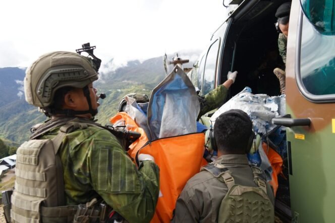 
					Tokoh Papua Bersatu Kecam Penembakan Pilot dan Dukung Penegakan Hukum