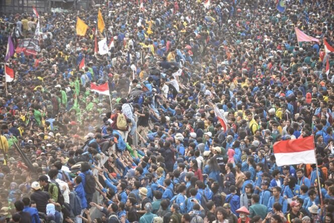
					Demonstrasi yang Bermartabat Harus Menghindari Fitnah dan Provokasi