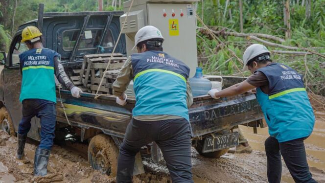 
					Program Listrik Desa Diperluas, Targetkan Jangkau Ratusan Ribu Pelanggan Baru